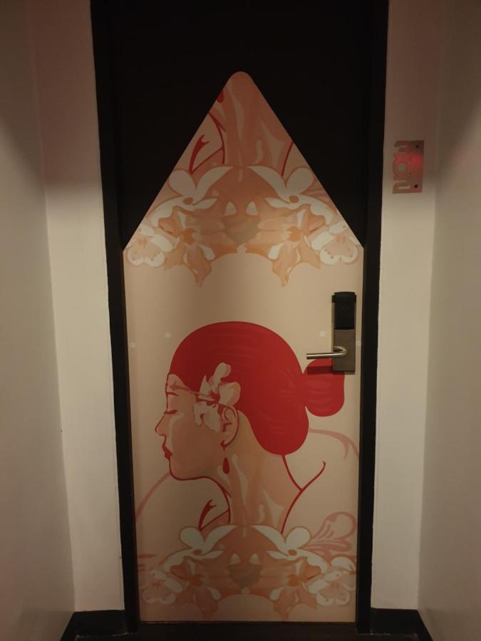 Bunk 5021 Hostel Makati City Екстер'єр фото